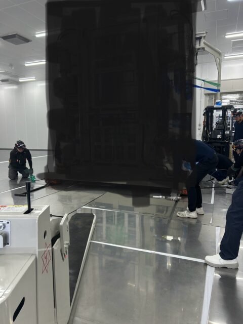 プレスLINE搬入据え付け工事